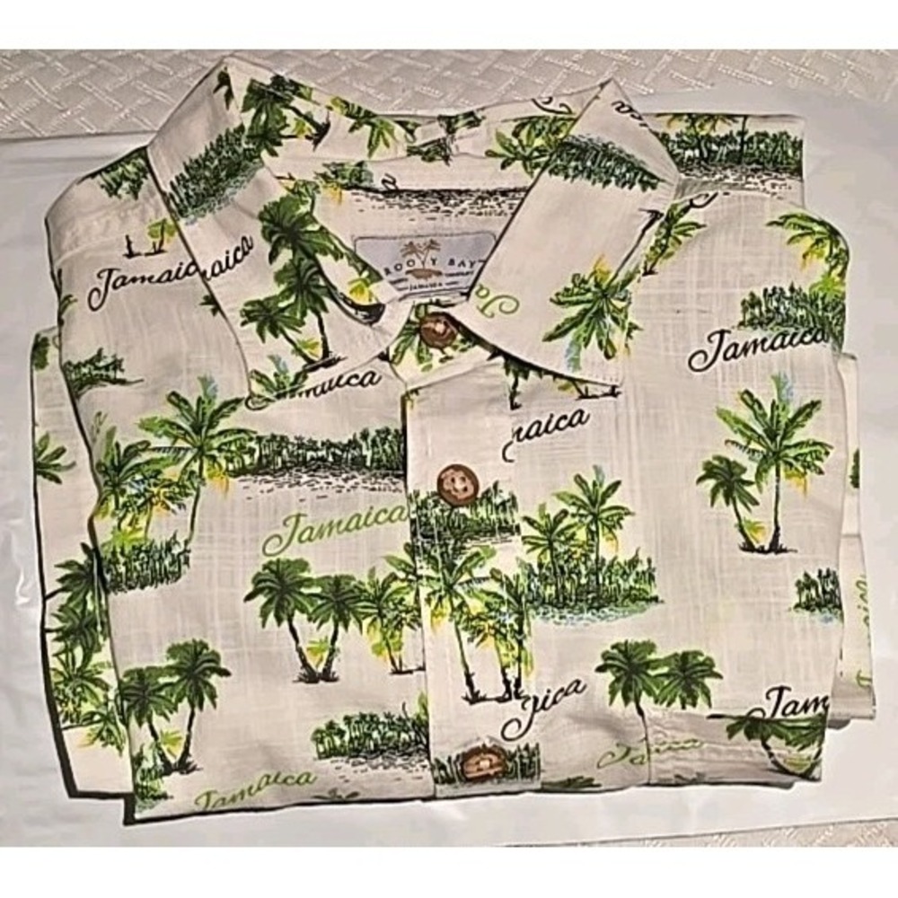 Groovy Bay Men's‎ White And Green Hawaiian Jamaica Shirt, Large, 100% Cotton.